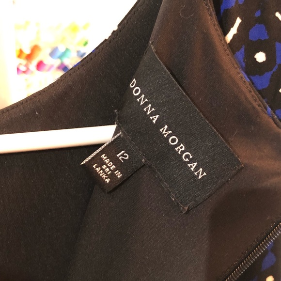 Black/blue/white geometric pattern dress - Picture 4 of 4